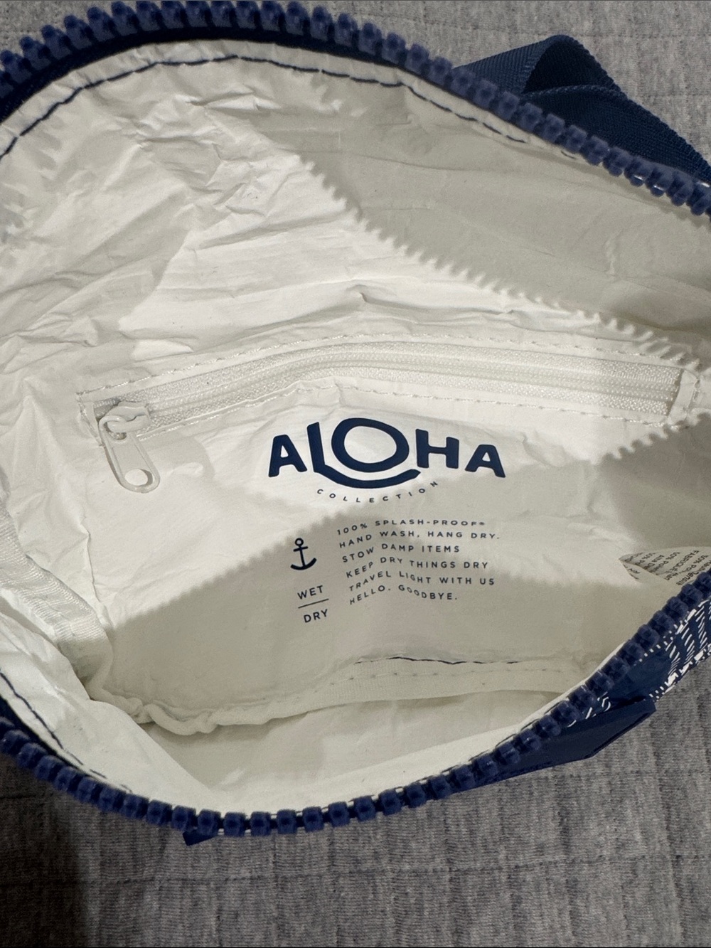 Aloha Collection Navy Palaka mini hip pack - Picture 4 of 4